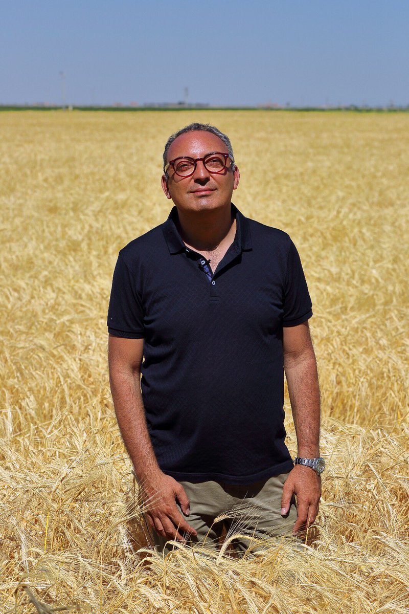 cemseymen's tweet photo. 1990 yılında Türkiye nüfusu 56 Milyon, tarım alanımız 28 Milyon hektar. Şimdi nüfusumuz 80 Milyon, tarım alanımız 24 Milyon hektar https://t.co/i3FzRndhqB