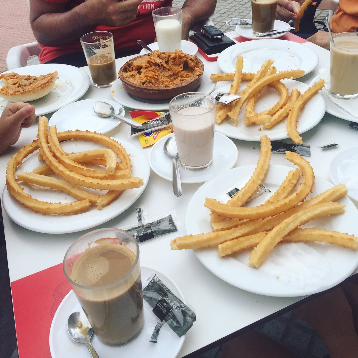 hellospain_de's tweet image. Churros zum Frühstück in Chiclana. #spanien #spain #frühstuck #cádiz