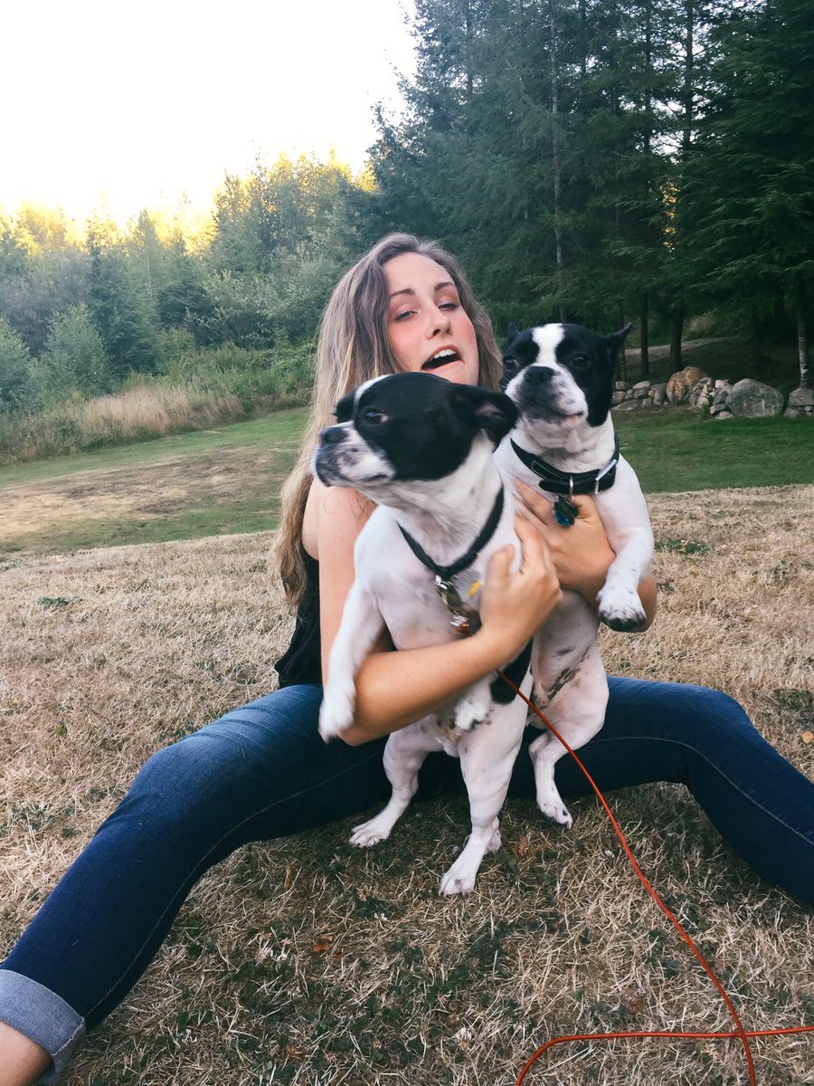 nataliebwarner's tweet photo. Get you a best friend who sends you her photoshoots / let's you dogsit her nephews with her. Ame is the cutest. https://t.co/UaQ61trqky