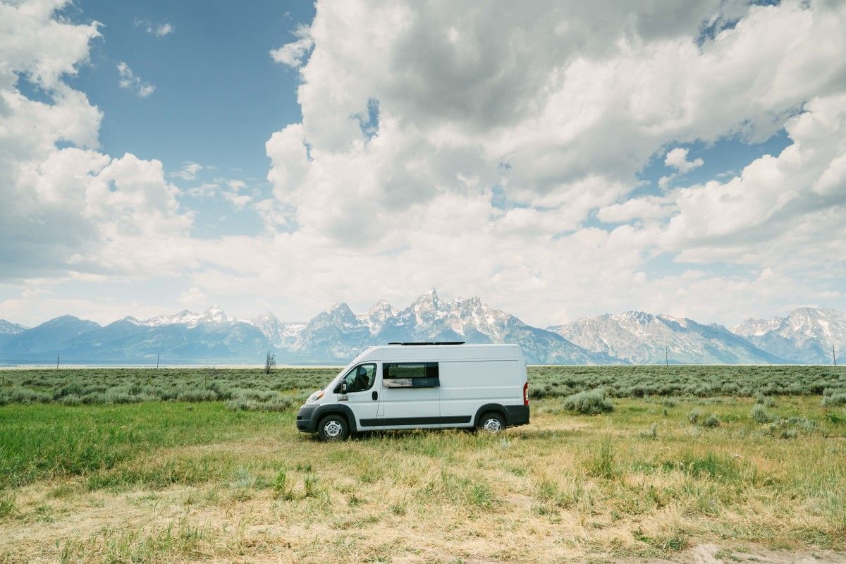 CamperHub's tweet photo. The No. 1 &amp; 2 problems with #VanLife https://t.co/eRB3hMUlFT HT: The Peanut Gallery https://t.co/Wuqr2nlhfx