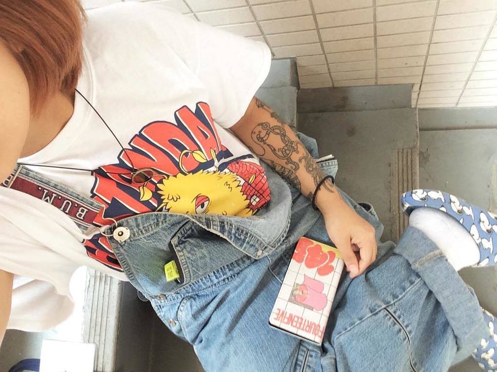 neeko145's tweet photo. テンションの上がるTシャツとイシコ( @145_ff )のスマホケース🍎
.
スマホケースは @boomanix_tokyo のホームのリンクから「Enjoy」で検索🔍
.
#neecode #histandard #ハイスタ … https://t.co/t0Y0XMu2SX https://t.co/4WLtBFmSYb