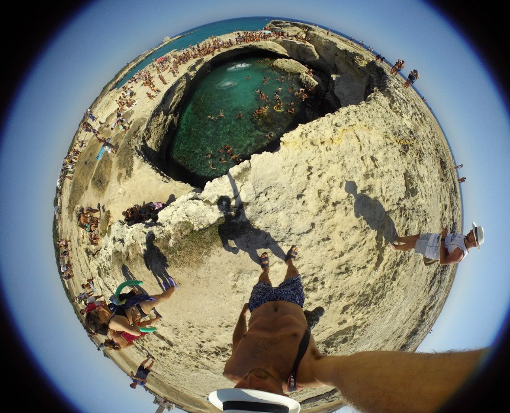 Tamaggo's tweet photo. After trying 360° with Tamaggo you will never want to go back to 180° anymore!
#Tamaggo #360LiveCam #AnywhereAnytime #Summer #Italy #Holiday https://t.co/gQQKfhk0f5