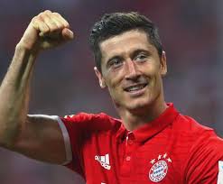 Five Bundesliga trophies, 482 games, 295 goals, 86 caps, 29 years old today. Happy birthday Robert Lewandowski. 
