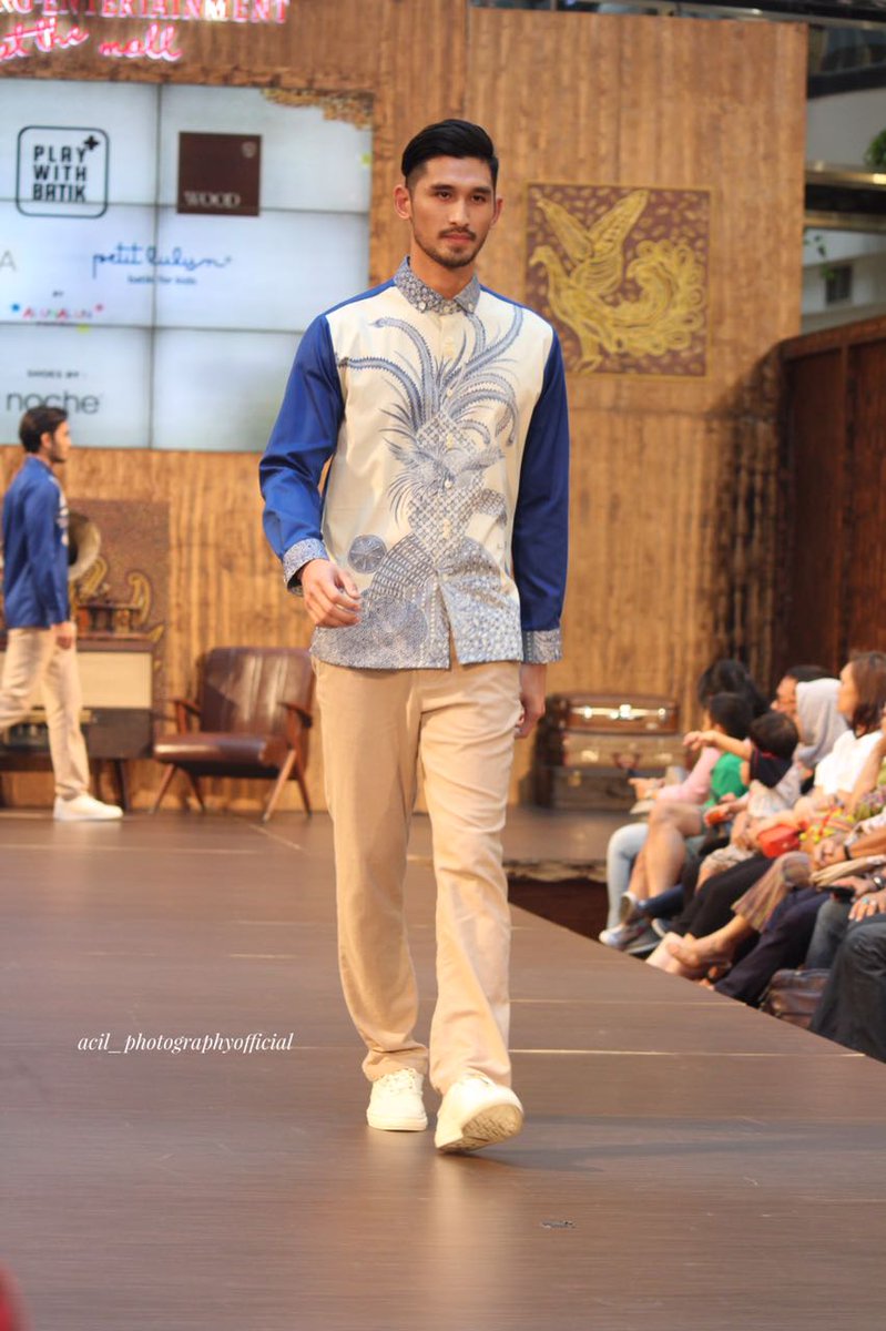 PlaywithbatikID's tweet photo. Fashiontastic Sogo Dept. Store 2017 presenting Playwithbatik at
Fashiontastic PIM Fashion Week 2017
Ragam Karya Indonesia dan Dunia https://t.co/rbX12mN37z