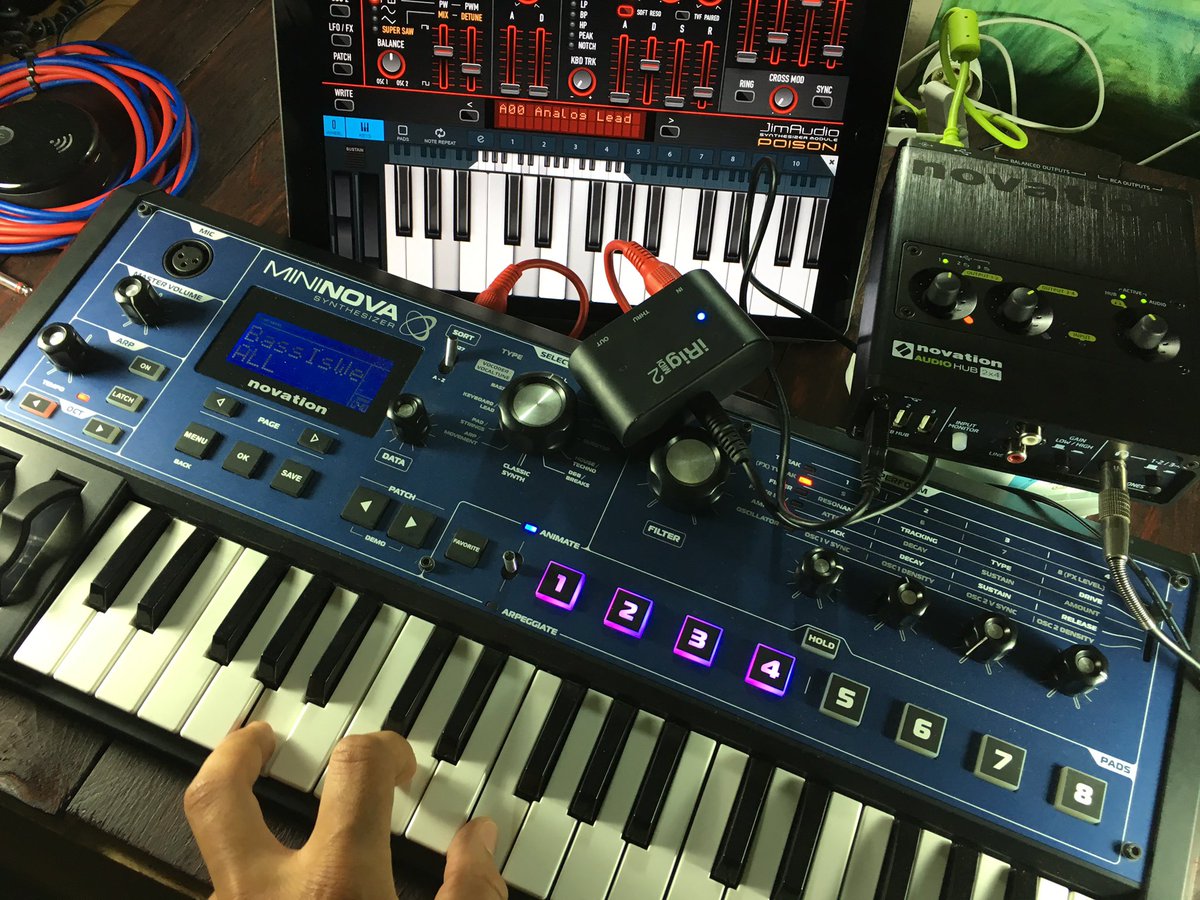 jakob_haq's tweet photo. I thought I'd try connecting the iRig MIDI 2 and it works. #AudioHUB #5DIN #MIDI #iRigMIDI2 https://t.co/sjmKh0wfu1