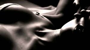 لم يقتلني غيابك، لكن يقتلني تمرد قلبي بالحنين إليك.