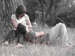 الألم صعب جداً ولكن الأصعب هو أن لا تجد من يقاسمك هذا الألم ويخفف عنك قسوته.