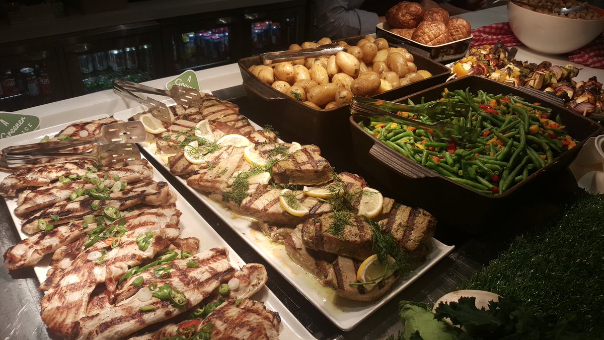 cbar_smc's tweet photo. Mmmm... Today you have a greener choice. #turkeysteak #tunasteak #allthegreens #CBAR_SMC https://t.co/KW7OI32x0d