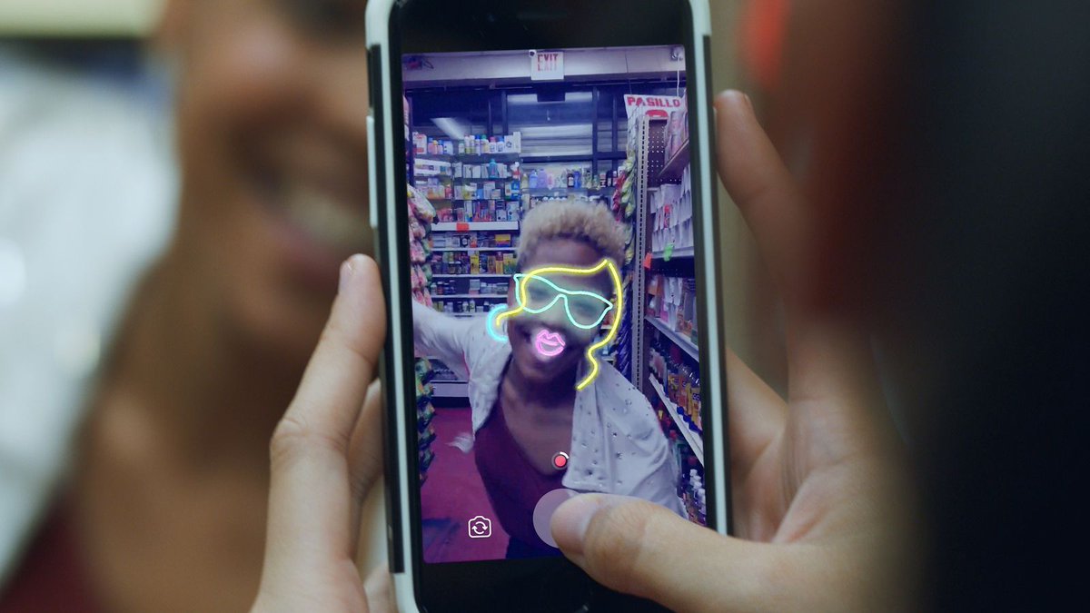 SocialMarketTo's tweet photo. #Facebook #Stories: nuovi effetti per la fotocamera. 📸 #SMMTO #social #Marketing #app #mobile #photography #web https://t.co/Ct46vmudwn https://t.co/wb3s018TEU