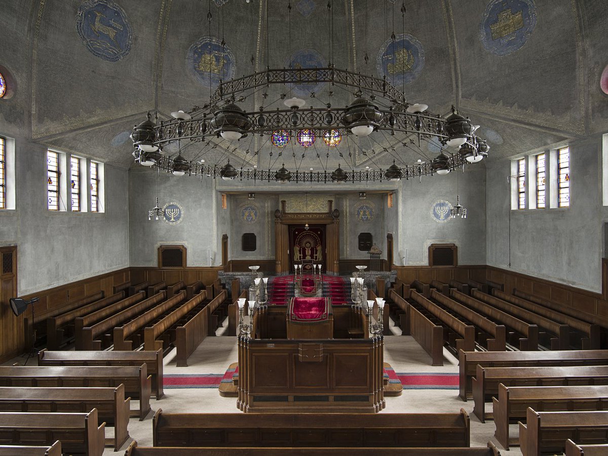 catharijne's tweet photo. Ontdek de verborgen schatten: koepel in de Synagoge Enschede. #grootstemuseum https://t.co/LYZrW9TGeg https://t.co/pq98siwgS6