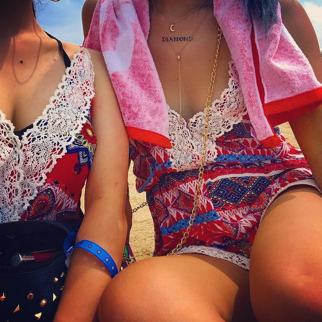 diamond13n's tweet image. お揃いのロンパース😘💗
#twinscode#instafashion#rompers#allinone#girls#instadiary#cute#good#red#ethnic#fashion#code#festivalfa… ift.tt/2vgKNOE