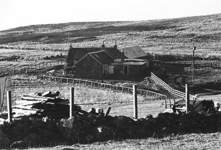 Mull of Kintyre was recorded 40 yrs ago this month by #PaulMcCartney &amp; Campbeltown PipeBand bbc.in/2uVTYVp scran.ac.uk/database/resul…