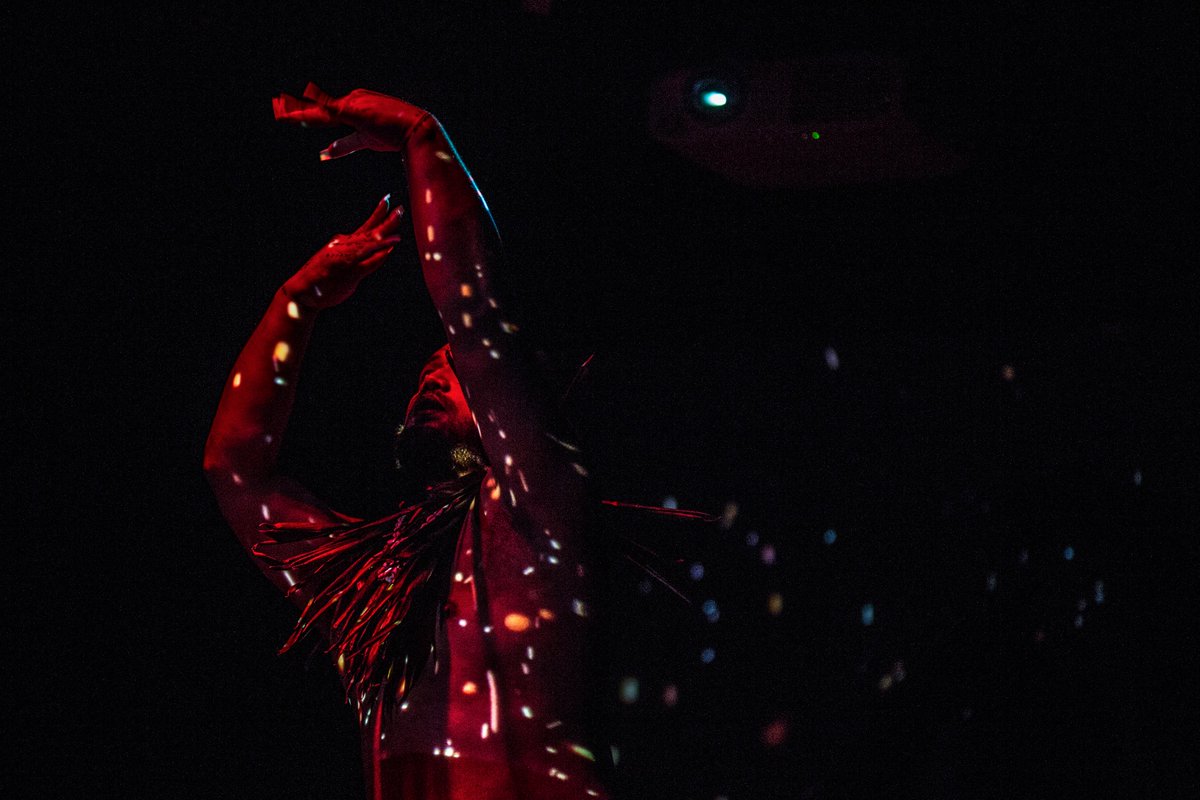 leatualoa's tweet photo. FA'AAFA - I'm so proud of what we presented at @Basementspace last week! Looking forward to developing this piece for future #QueerPolyGlow https://t.co/2CNE07QIY0