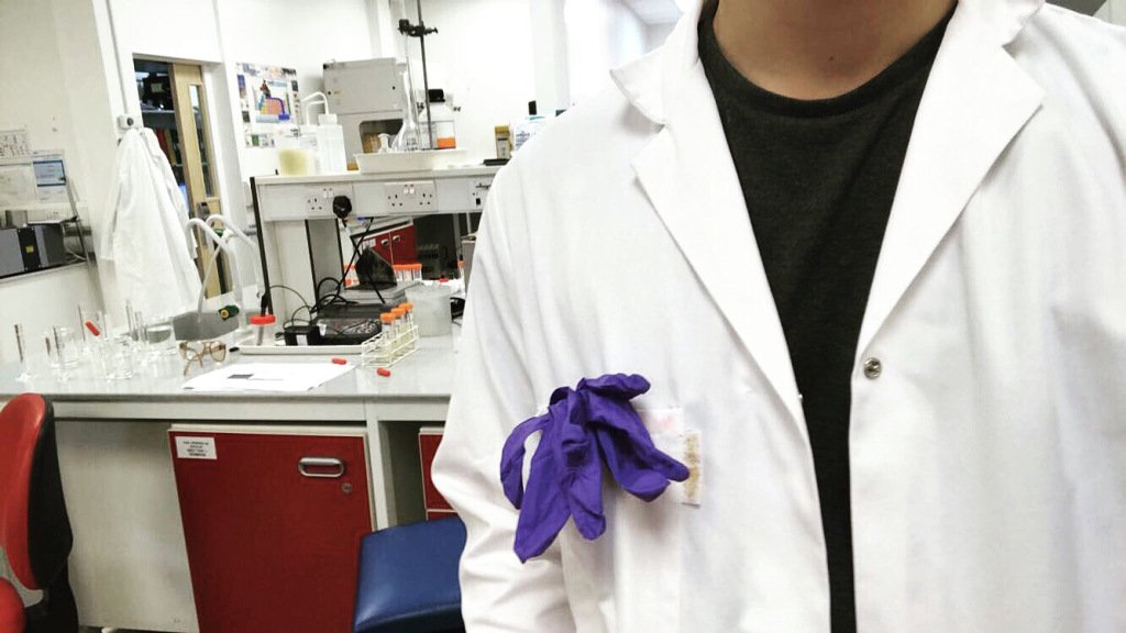 ‘Sugar coating’ the health industry domsfood.com/2017/08/21/sug…