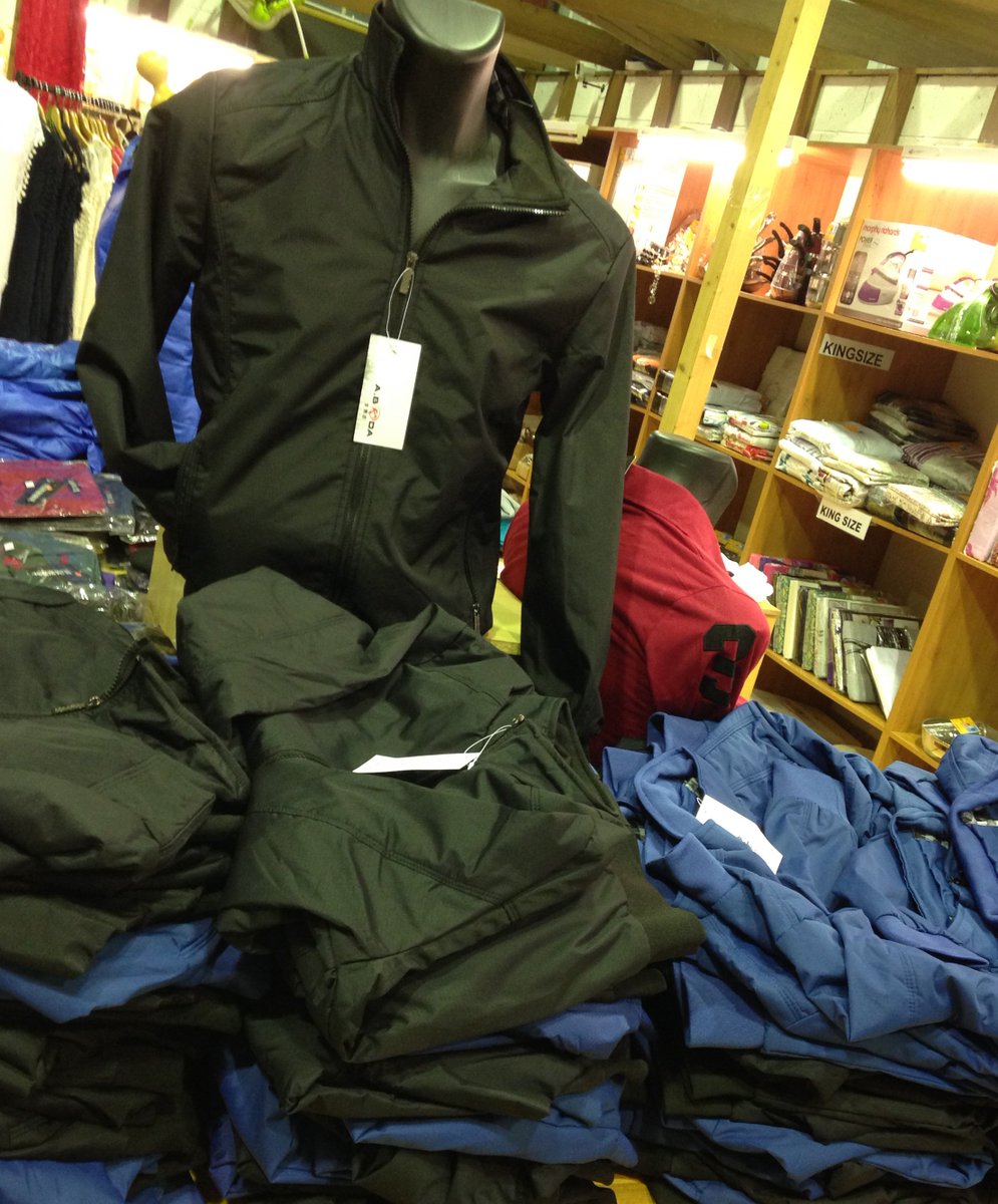 cataloguereturn's tweet photo. £5 each all these clothes - various sizes collect @cataloguereturn #clearout #massivesale #Brotherton #wf119hs #open7days #jackets #dresses https://t.co/y9fkkpjlZR