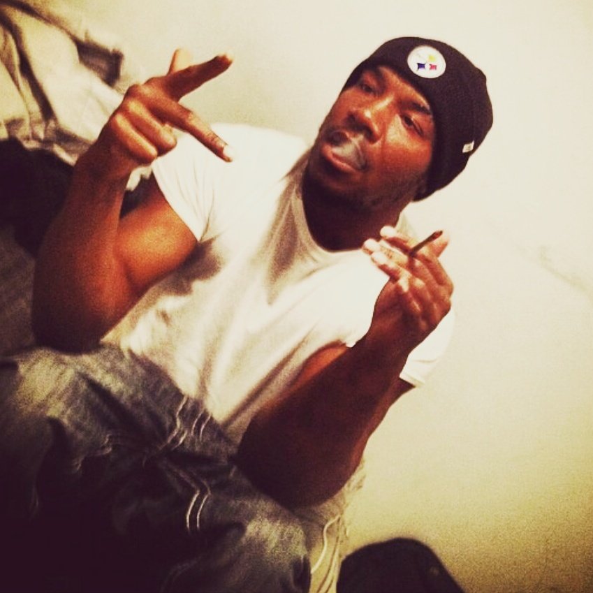 DecaturKidd's tweet image. 😟😢 C.I..P. Big homie im a miss ya. Brush we was just cooling it around this time last year. #Tyland #LongBeach  R20llin' 2✌♿ 312 4800