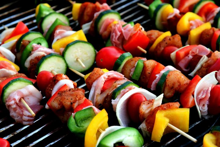 LPBallonUK's tweet photo. 10 BBQ Basics You Should Already Know #bbq #bbqtips #bbqfordummies #bbqbasics #summer #lepetitballontips
https://t.co/Og5ZtECLA1 https://t.co/2RnNNnJGFj