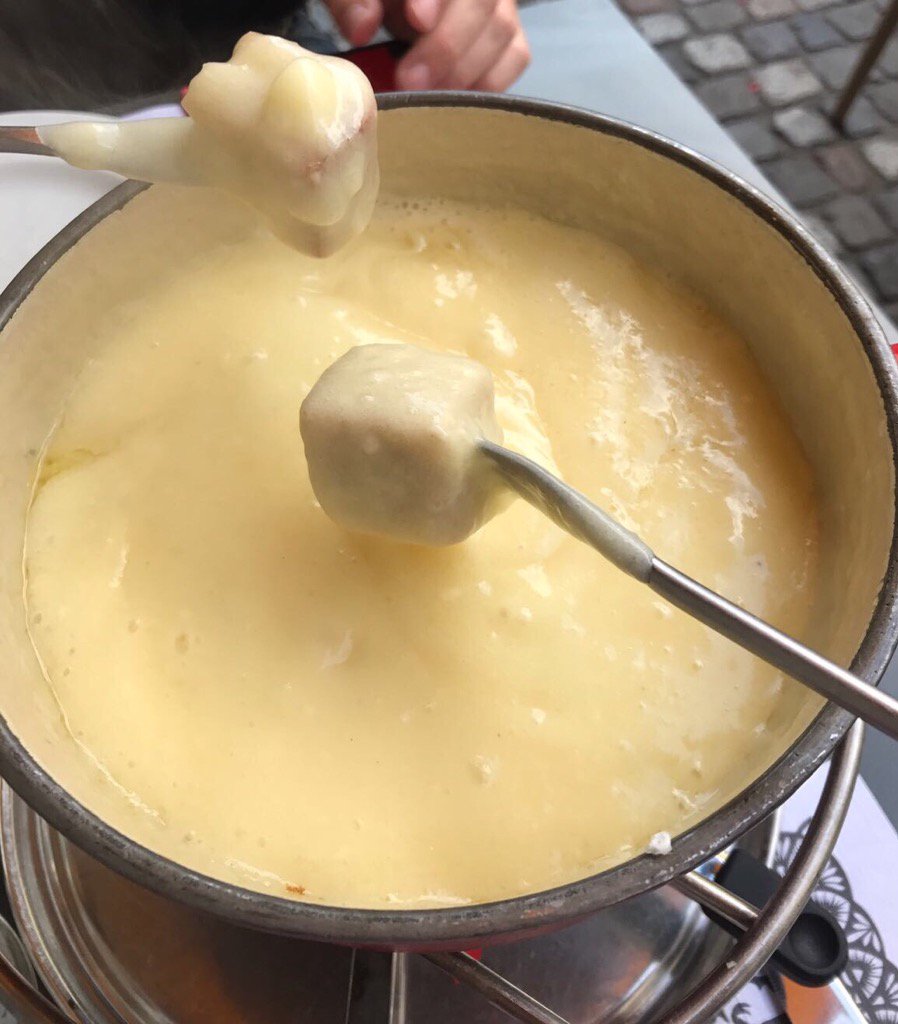 Moi j'dis... Pourquoi pas... #fondue #suisse #fromage #zurich #chef #frenchchef #produits #terroir #edern