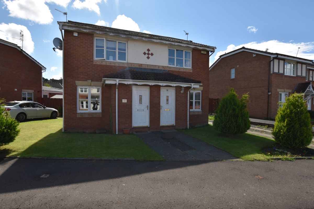 YourMoveMcLaug's tweet photo. UNDER OFFER 
Magnolia Drive, Cambuslang
Sold in 2 days! 

Thinking of selling? Call our Uddingston branch to arrange a FREE valuation! https://t.co/eW4pX8F9ME