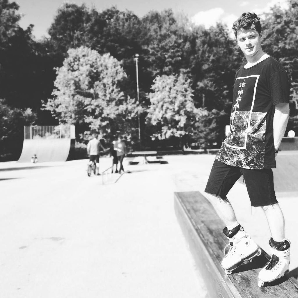 Grzanqa's tweet photo. #good #boy #blade #rolki #skate #park #pic #sz #instalike #tag #binkey #like #this #is #pys https://t.co/NA5gc4ICm9 https://t.co/c0gAfmVSRT