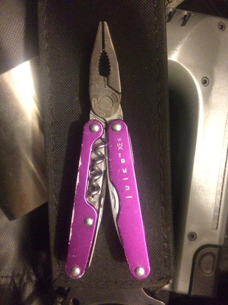 alsautoart's tweet photo. @Leatherman is this a warranty  issue my juice doesn't close fully https://t.co/h4Tp3Wn54t