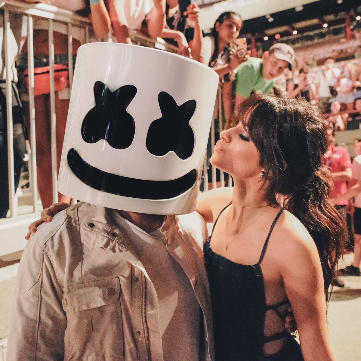 marshmello tweet picture