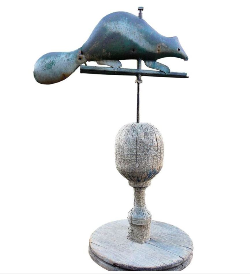 Classic antique weathervane in beaver form. Lovely piece from Quebec: ow.ly/2dm330ew2ki