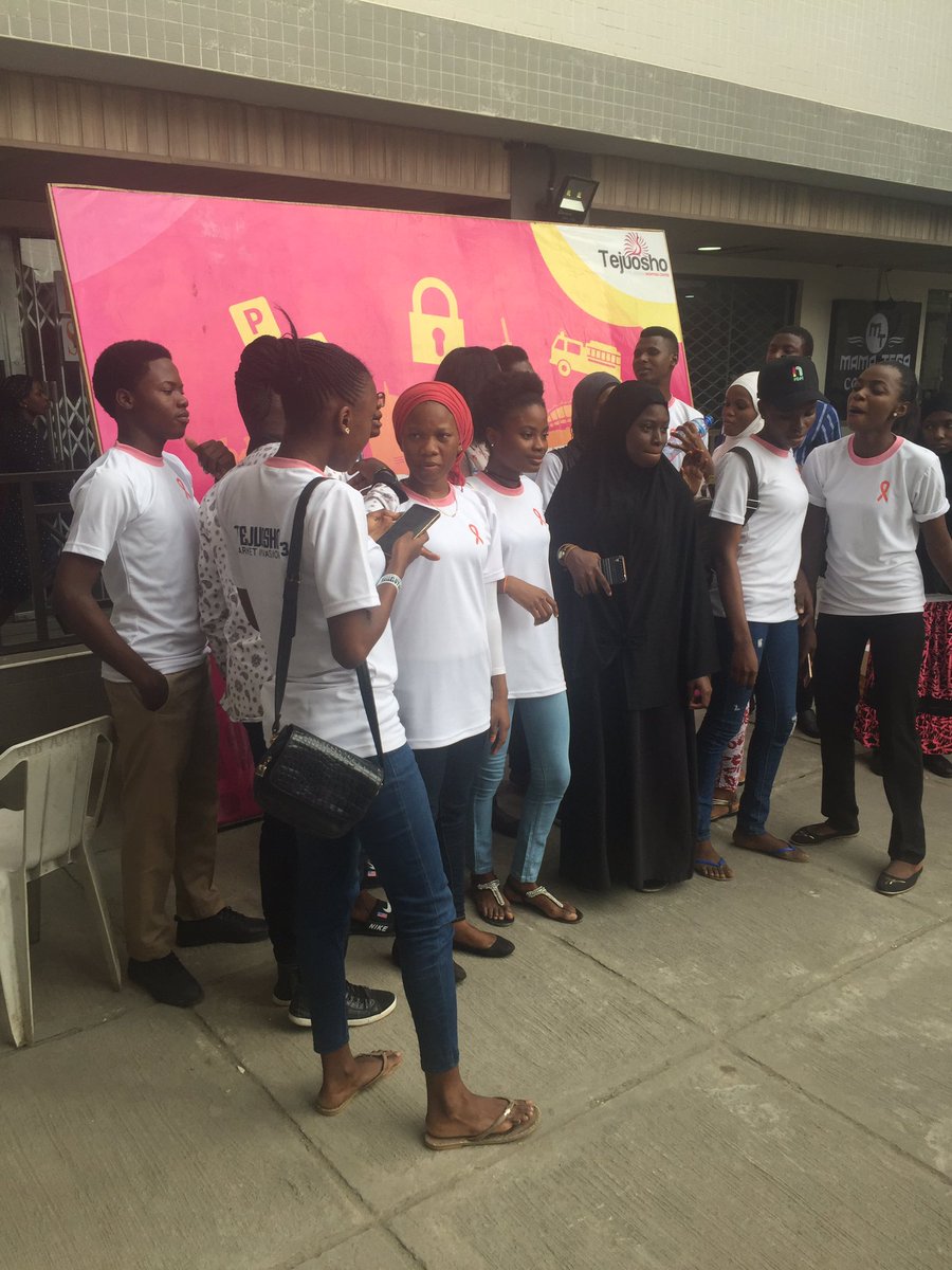 nars_unilag's tweet photo. Thanks to these wonders
They have being busy working on the project
#discovertejuosho @tejuoshocentre #tejuoshomarketinvasion https://t.co/8IQZb5riej