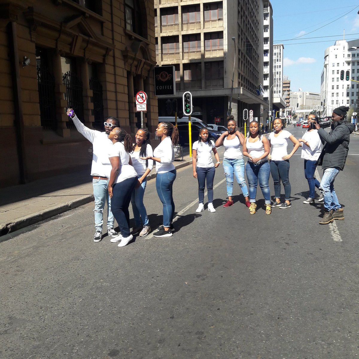 indalonubianN's tweet photo. My Monday goes to @StiloMagolide_ Mr #SEFOLOSHA  himself for being part of the dream yesterday 👊❤ #SpringFormationShoot #LocedOutOfIndalo https://t.co/MW9IXswp98