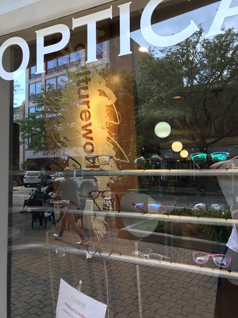 CultureWorks_MI's tweet photo. Thanks to our friends at Globe for allowing us to park our board in their front window.   @RobertASchulze1

  Info:  https://t.co/CLfJOX4VX4 https://t.co/Mfocjz0we3