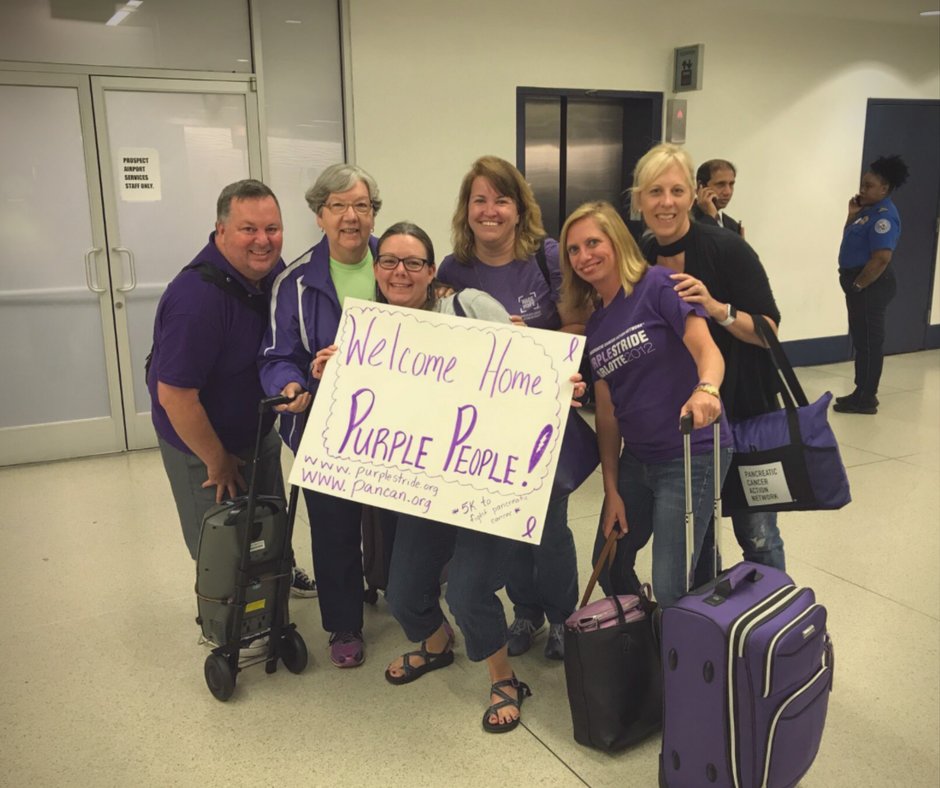 PancanCharlotte's tweet photo. We were feeling purple 💜 at @CharlottDougAir last eve! Thanks #MelissaKing for welcoming back our #COLT17 volunteers!! https://t.co/UeGqZRRXFK