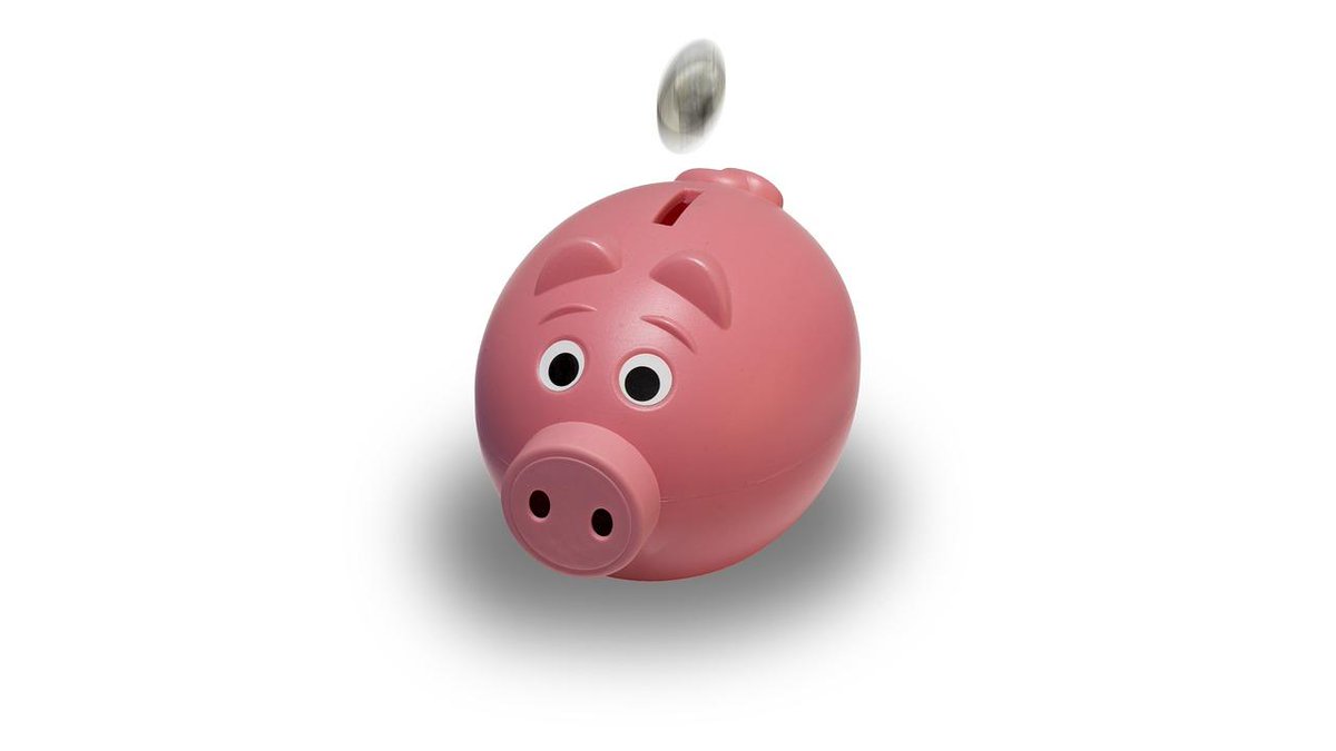 covered_mag's tweet photo. Saving for a rainy day could mean you're missing out on maximising your money! 🤑 https://t.co/wF97GGIcJN #makemoney #savings https://t.co/6ZaCCMmn1T