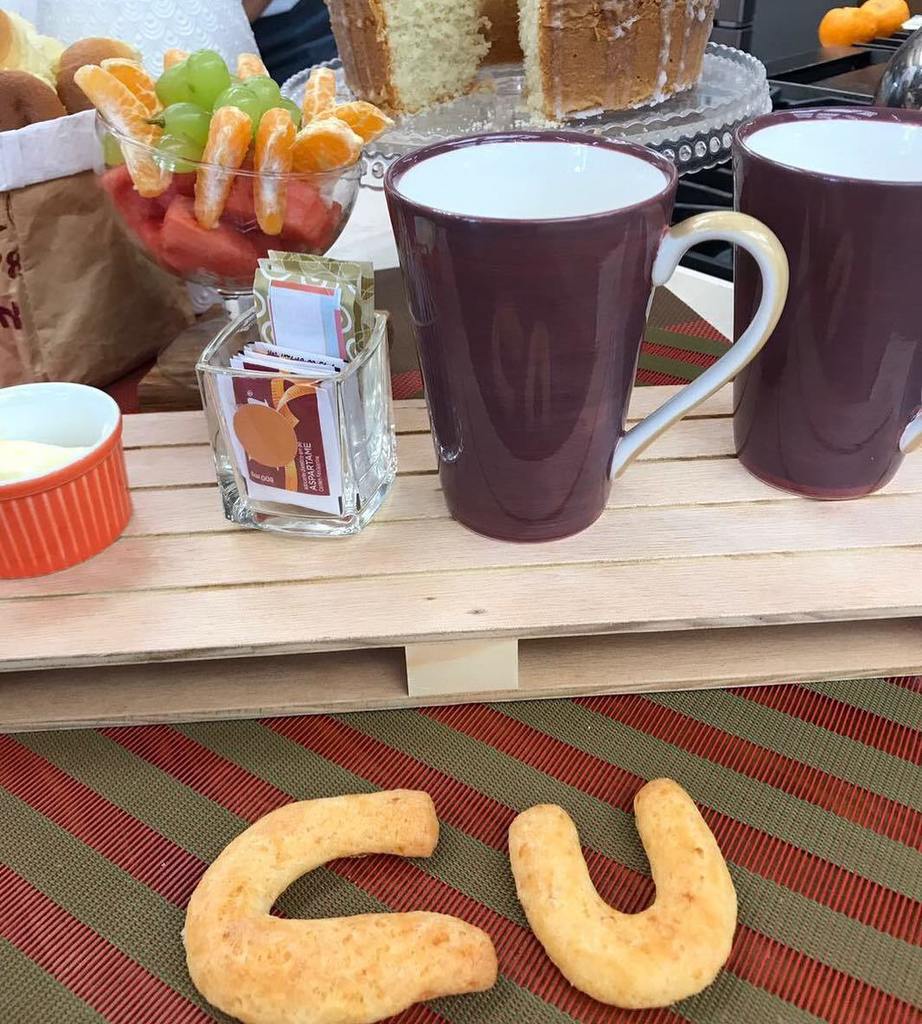 infoamesa's tweet photo. Bom diaaaa!!! Quando o dia tá tão feio que até seu café da manhã fica mal humorado! #cafedamanha #breakfast #twitt… https://t.co/x8R8Kf8z4b https://t.co/60Rh0aswfq