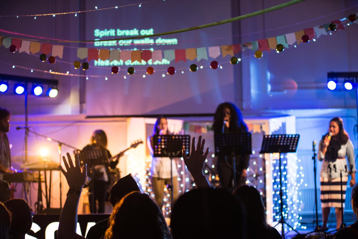 SowEvents's tweet image. We wanna see your kingdom come!!! Great atmosphere!  #SOWedinburgh #LifeChurchEdinburgh #SowTheWordThroughWorship #worship #Jesuslovesyou