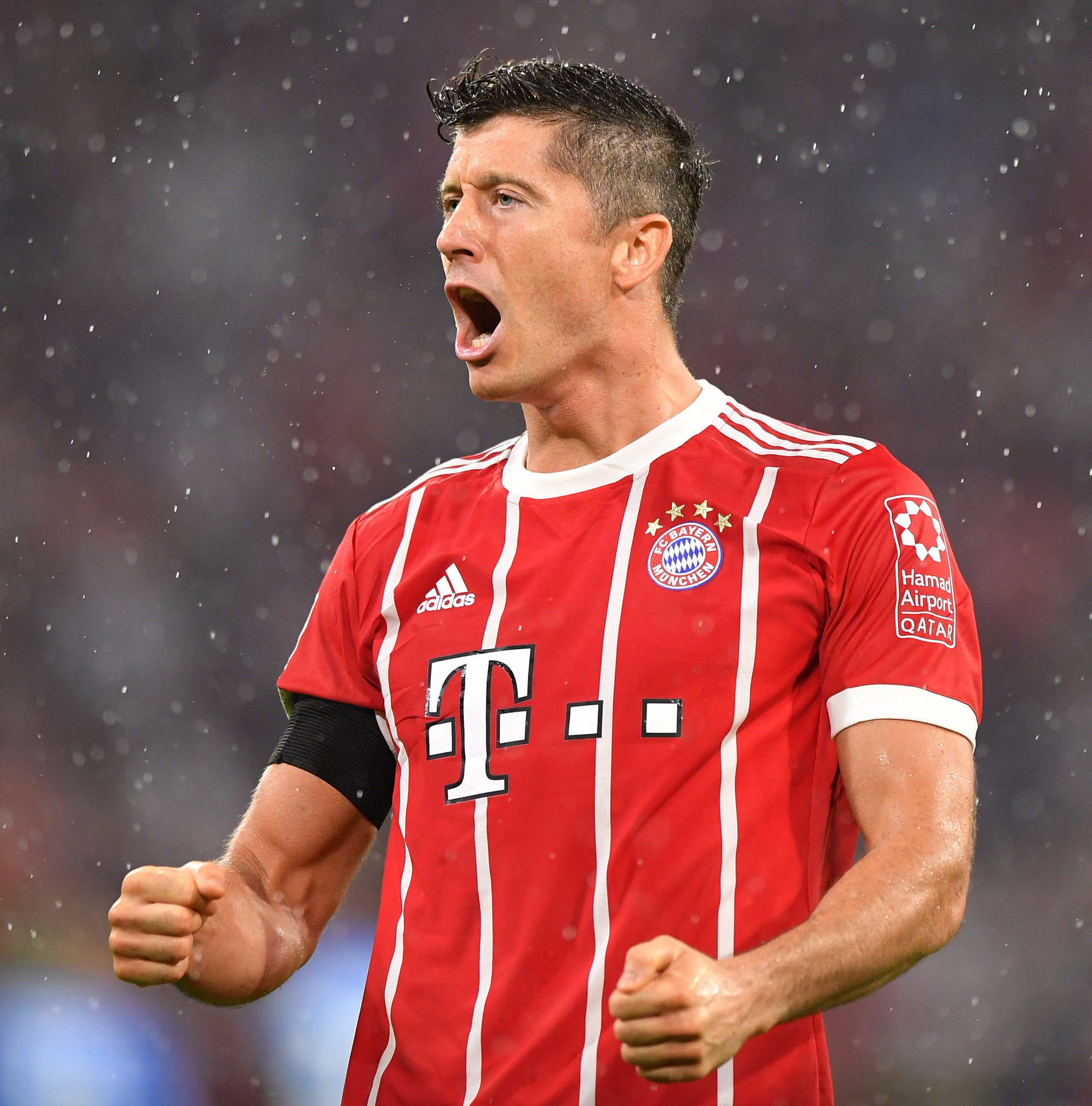 Happy 29th Birthday, Robert Lewandowski!  record  61  40

2017/18 top scorer? 