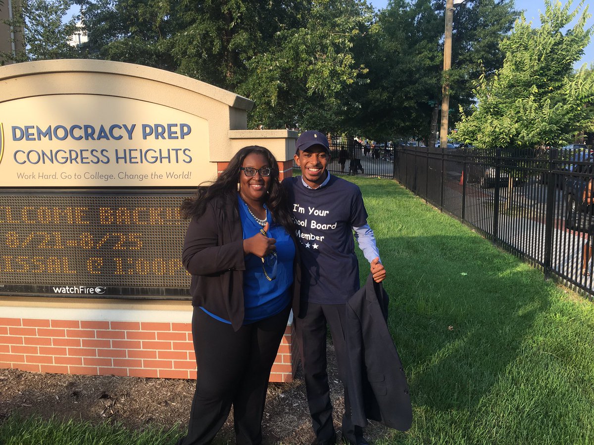 MarkusSBOE's tweet photo. It's a bright and beautiful #Ward8FirstDay! First stop at @DPCongress, where scholars are ready to learn! #Ward8 https://t.co/wbCCc0BhDx
