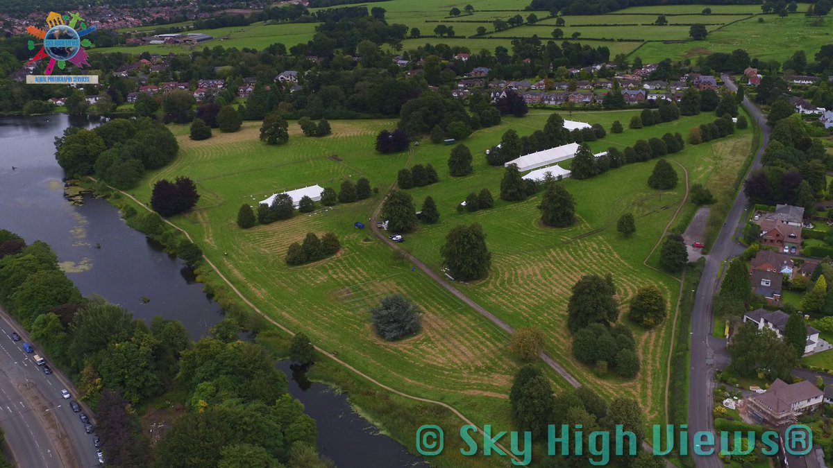 Start of day 3. The ground is starting to take shape with more fencing finished.
Images by @skyhighviewsUK #skyhighviews #poyntonshow2017