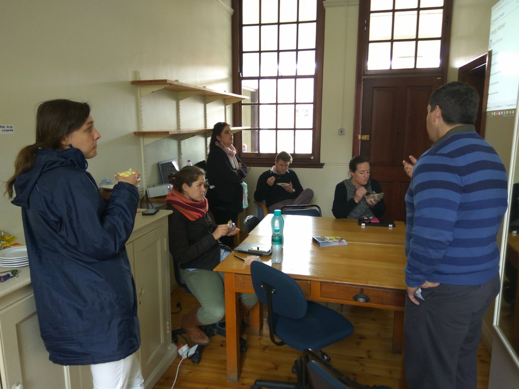 RGHSTechtips's tweet photo. @RustenburgGirls tech pilot group training #edtech #elearning https://t.co/T3pI7TzC8v