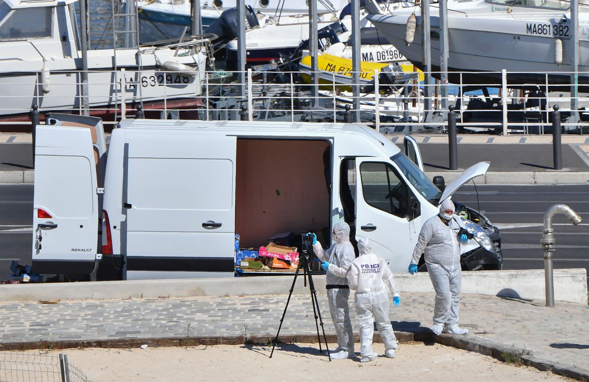Var_Matin's tweet photo. Piétons renversés à Marseille: profil du suspect, victimes... on fait le point sur l'enquête
https://t.co/R1NfINai5g https://t.co/G0NzHL9yuV