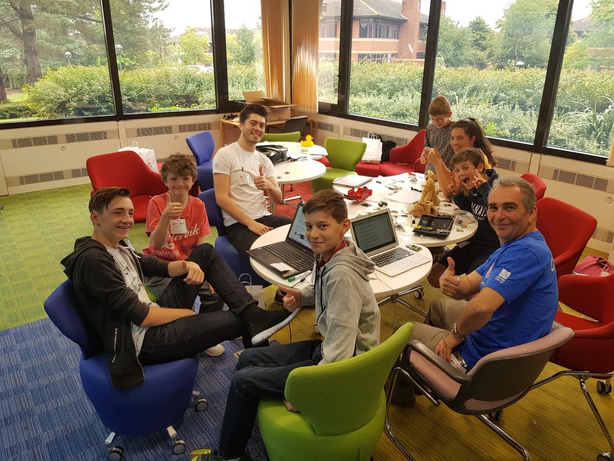 BOCgrads's tweet photo. We are proud to be hosting @arcolaenergy #h2hack #Guildford team for the world’s 1st ever hydrogen fuel cell hack https://t.co/Kmpz9PfJFT. https://t.co/uDXqti3a9V