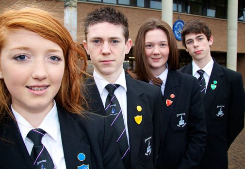 Fun Fact: In the UK instead of letterman jackets, students get badges to put on their uniforms. Which do you prefer?