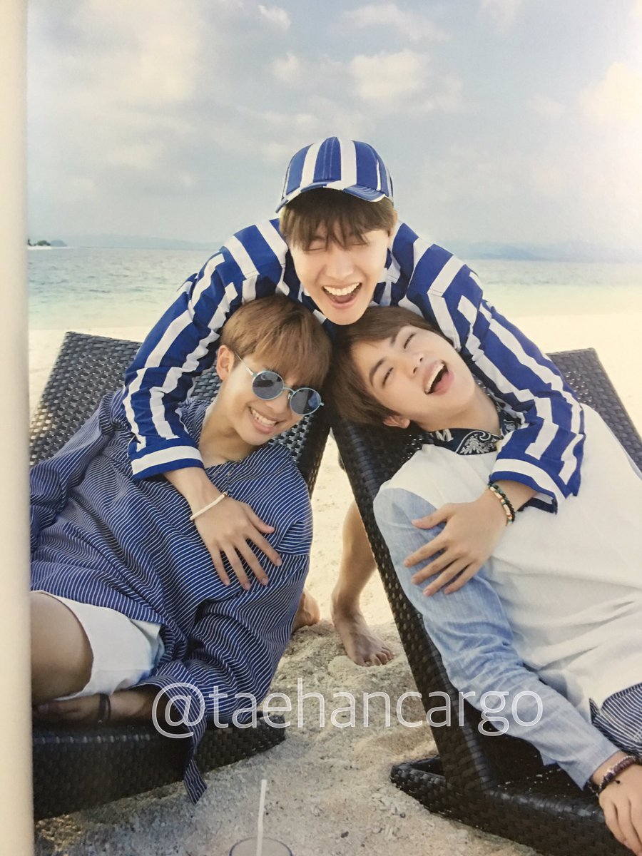 seokjinfile's tweet photo. i love family https://t.co/16NOr7pWO4