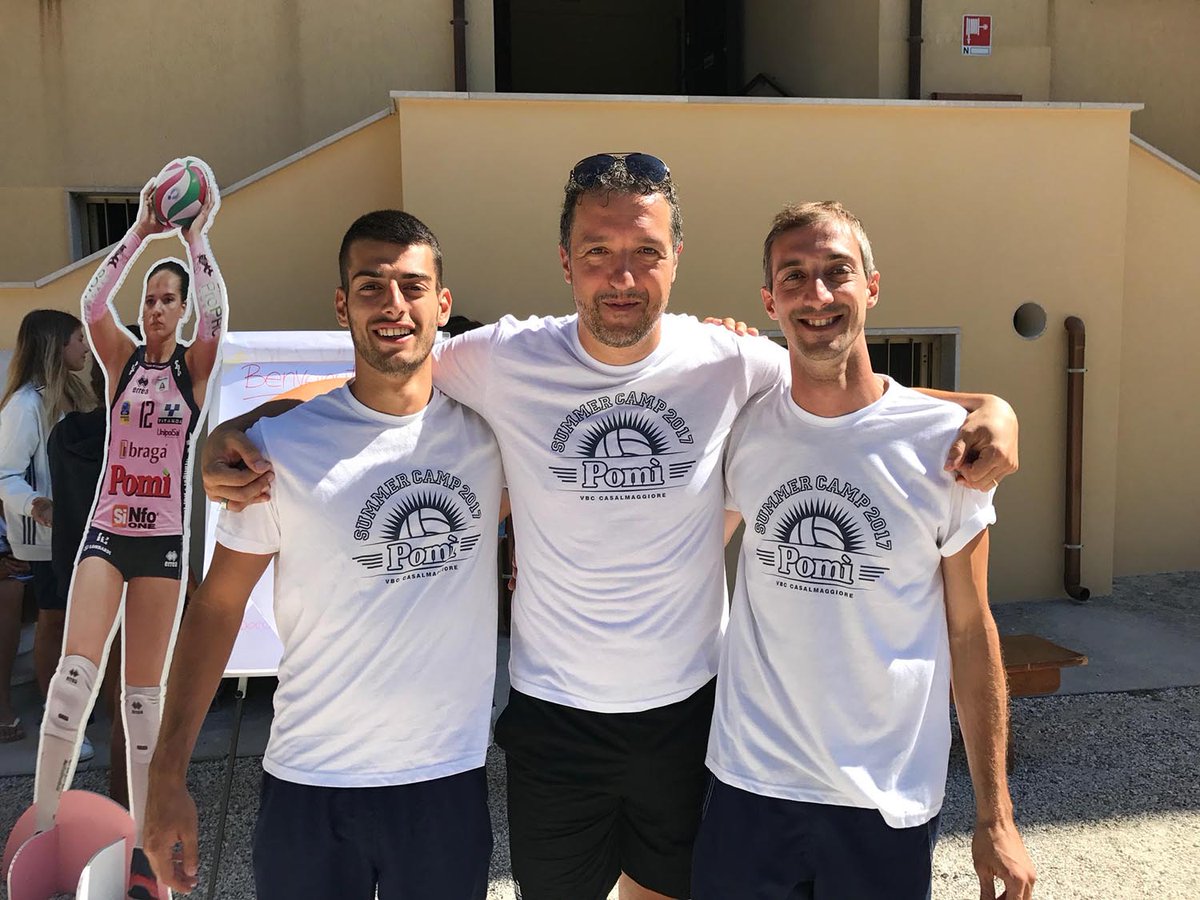 VBCasalmaggiore's tweet photo. #MauroChiappafreddo capo allenatore dei #SummerCampPomì a #ForteDeiMarmi. Leggi... https://t.co/p6tTBbxRJB https://t.co/ffBSPPWghF