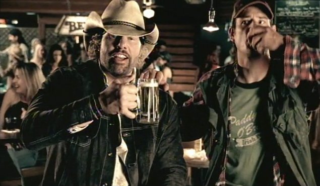 OnThisDay in 2012 "As Good As I Once Was" went Platinum. Watch the full video here: https://t.co/loRTPDjtAL