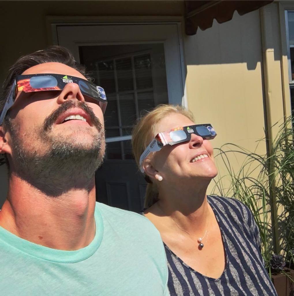 bittenword's tweet photo. Zach sprinted down to Nashville to see the #solareclipse with his mom and stepdad and WE ARE READY!! 🌕🌖🌗🌘🌑🌒🌓🌔🌕
#eclipse #retinaldamage #20h… https://t.co/I3qrNEZDbs
