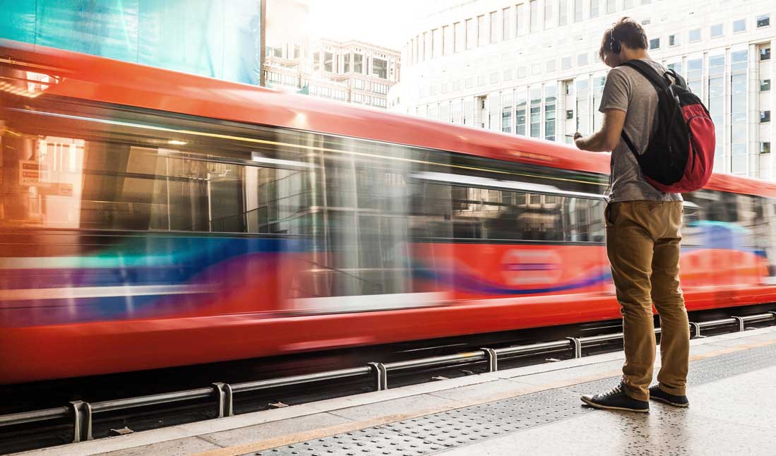 digichinny's tweet photo. Whether you go by ✈ 🚄 or 🚗, #digital has already revolutionized travel. But the journey is just beginning. https://t.co/X11j0Pr1gL https://t.co/aVnoAa9r53