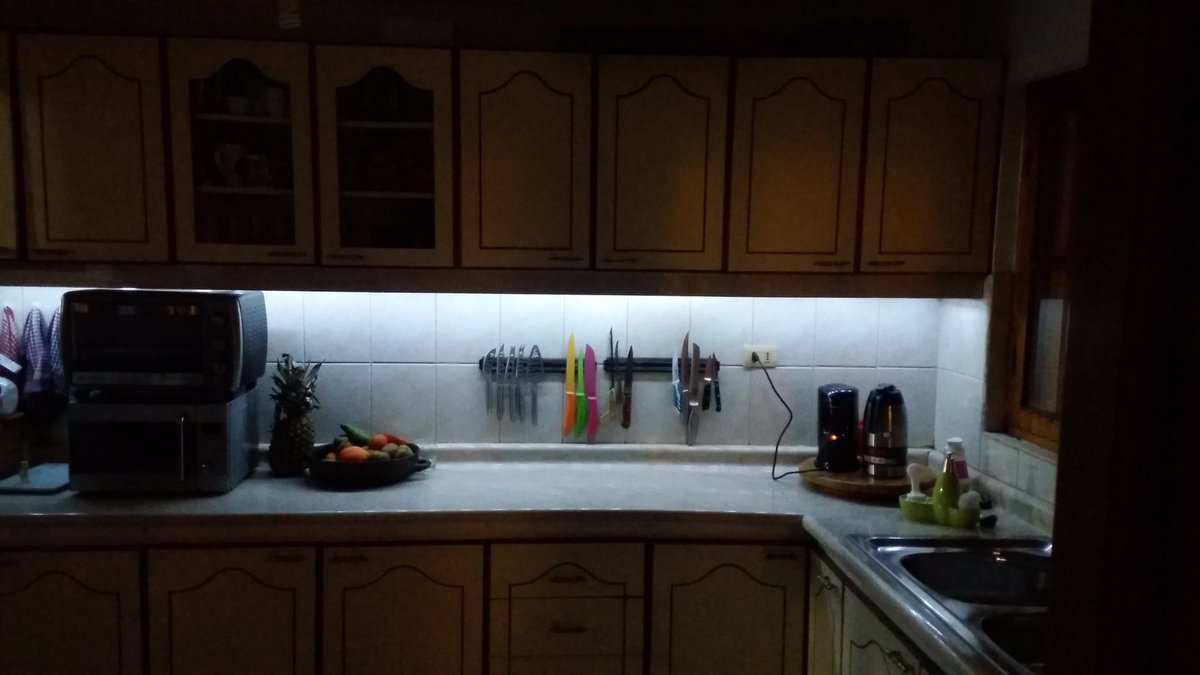 generalworkcl's tweet image. #iluminación #indirecta con #luces  #led en casa particular #machali
