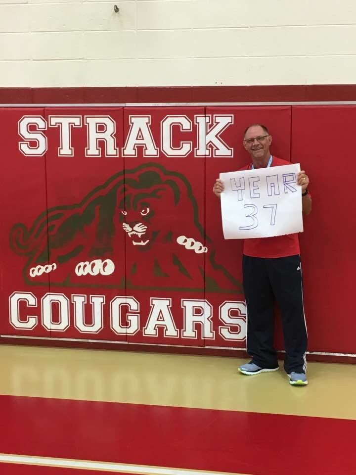 StrackAthletics's tweet photo. Coach Crosby is excited for 2017-18 #KleinGold #promis2purpose #KleinFirstDay https://t.co/cochh2waxr