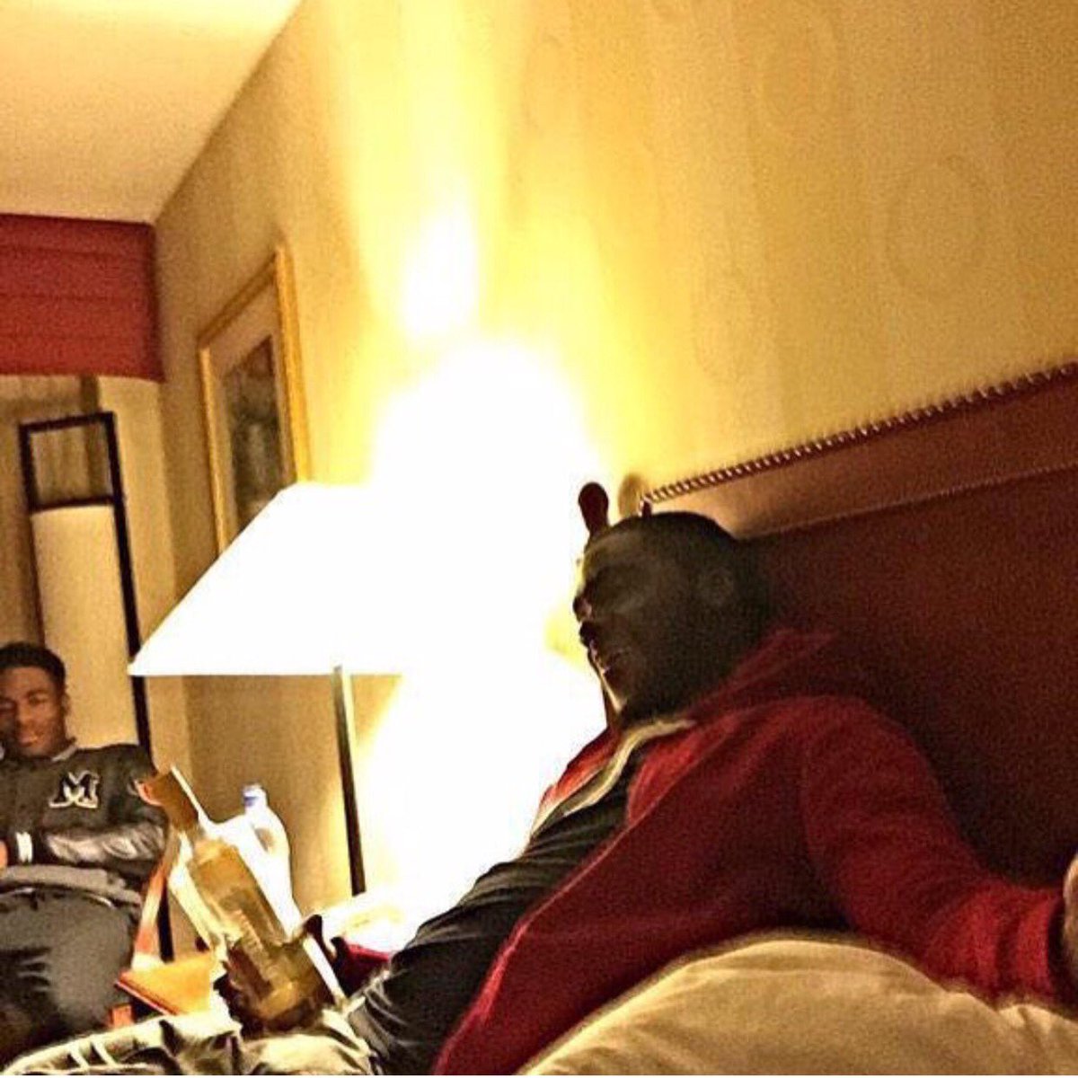 CHRIS_RNS's tweet photo. Damn I Still Can't Believe It Shit Hurt Man We Just Was Talking Another Lost πͺπͺπͺ#RIPAnth #RBG https://t.co/DtDgJdOEdH