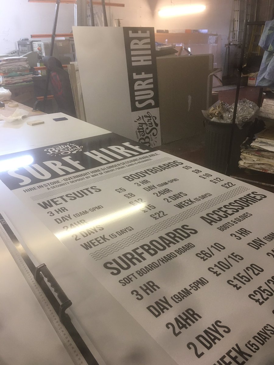 PJPrintAndSigns tweet media